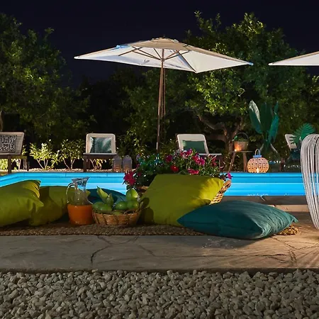 La Casa Dei Limoni Con Piscina דירה